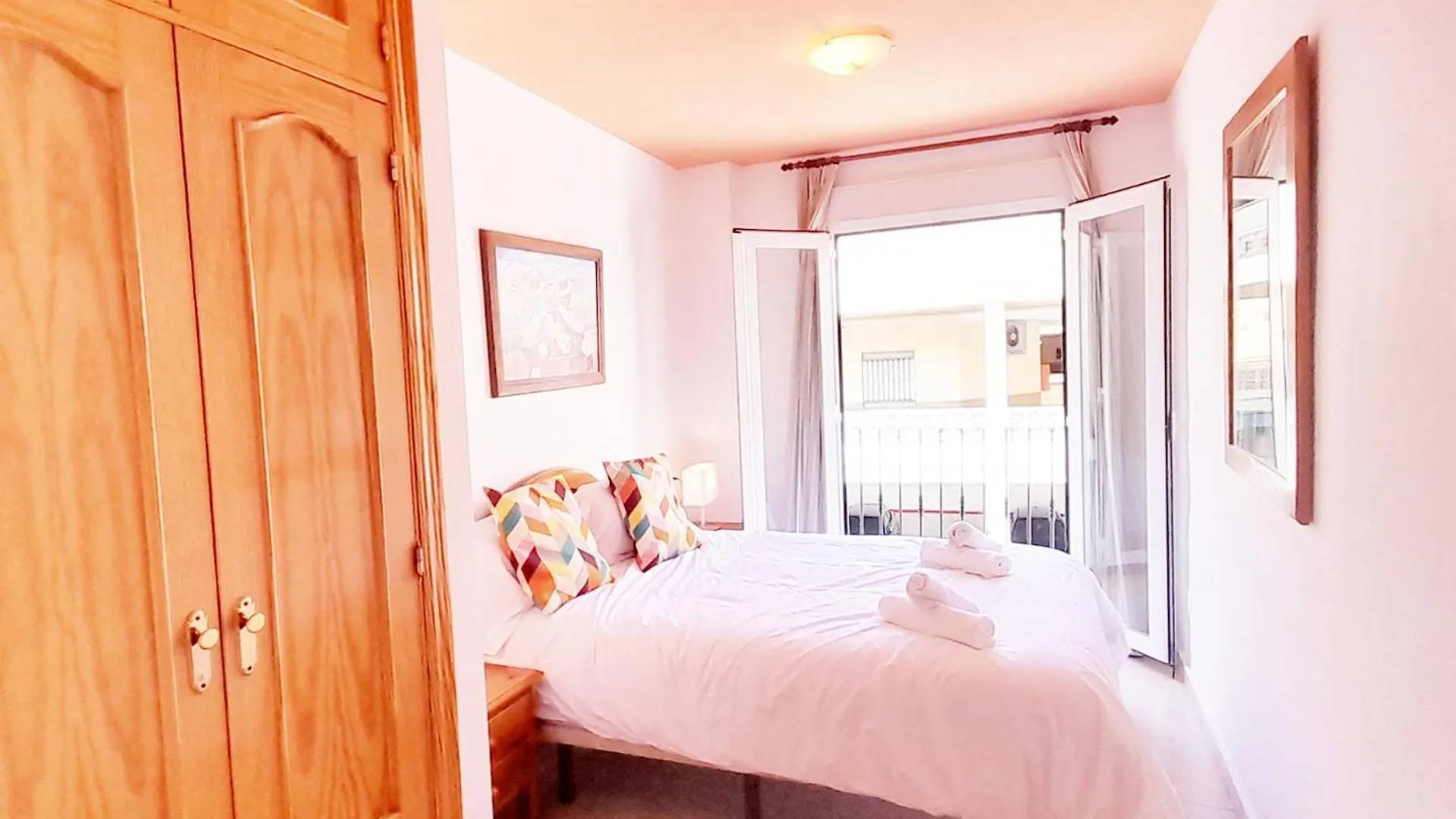 Apartamentos Vicenta Playa Carihuela Torremolinos 0*,  Spain